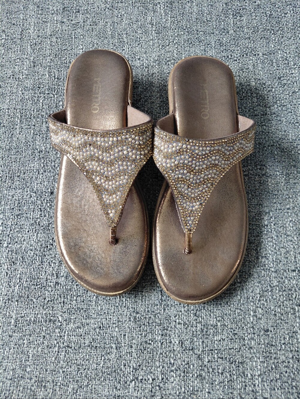 Metro Y2K Style Antique Gold Thong Rhinestone Sandals Size 37/US 7